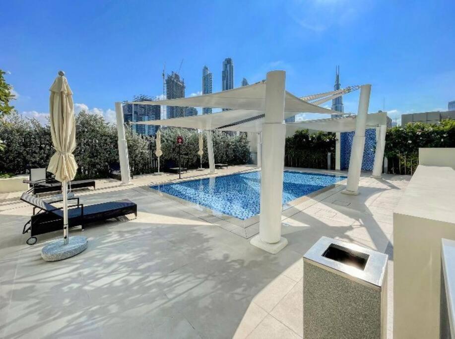 Downtown Views, Downtown Dubai - Mint Stay Exterior foto